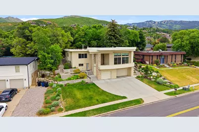 1389 E Millbrook Way, Bountiful, UT 84010 - Photo 4