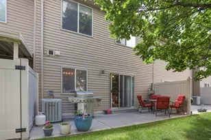 318 E 2275 N, North Ogden, UT 84414 - Photo 32