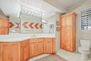 2051 E Normandywoods Ct, Holladay, UT 84117 - Photo 28