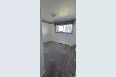 2033 W 5850 S, Roy, UT 84067 - Photo 12