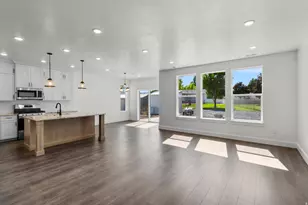 626 S 125 E, Hyde Park, UT 84318 - Photo 4