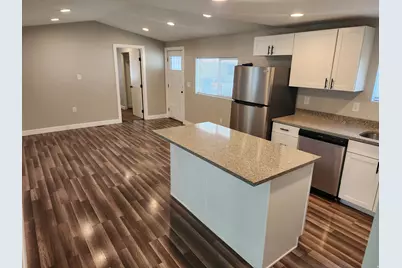 11265 S Crescent Park Cir E #171, Sandy, UT 84094 - Photo 4