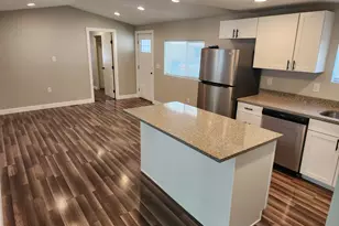 11265 S Crescent Park Cir E, Sandy, UT 84094 - Photo 4