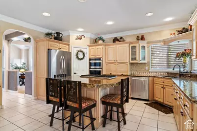 1880 Shadow Valley Dr, Ogden, UT 84403 - Photo 16
