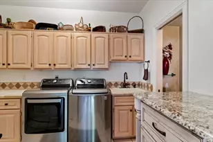 1880 Shadow Valley Dr, Ogden, UT 84403 - Photo 18