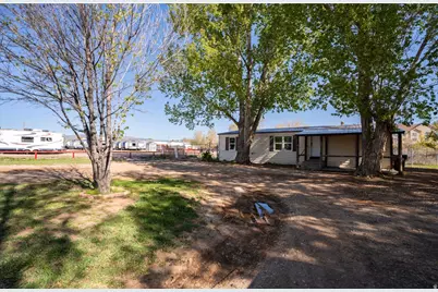 1216 W 600 S, Vernal, UT 84078 - Photo 2