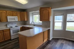 1217 E 3025 N, Layton, UT 84040 - Photo 6