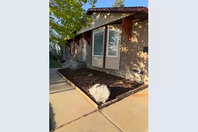 680 E Family Cir, Sandy, UT 84070 - Photo 2