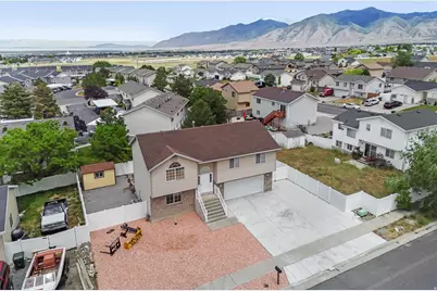 702 W McKellar St N, Tooele, UT 84074 - Photo 34