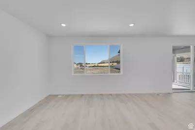 2065 E Burger St #1247, Lake Point, UT 84074 - Photo 20