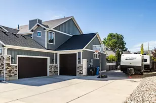6267 W Freedom Hill Way, Herriman, UT 84096 - Photo 2
