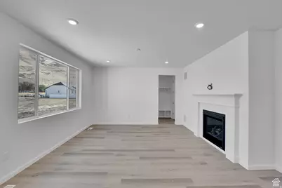 2041 E Burger St #1245, Lake Point, UT 84074 - Photo 8