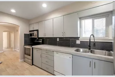 243 W 400 N, Orem, UT 84057 - Photo 10