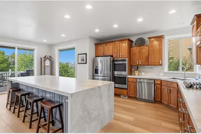 1647 E Wylie Ln S, Draper, UT 84020 - Photo 14