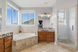 1647 E Wylie Ln S, Draper, UT 84020 - Photo 32