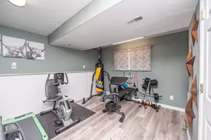 463 W 2125 N, Harrisville, UT 84414 - Photo 14