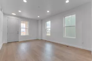 11341 S Offshore Wy, South Jordan, UT 84009 - Photo 6