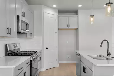 5042 W Green Ash Ln, Highland, UT 84003 - Photo 10