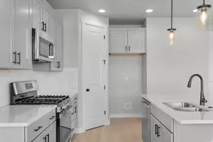 5042 W Green Ash Ln, Highland, UT 84003 - Photo 10