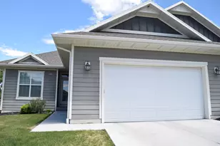 601 E Glenpoint Ct, Stansbury Park, UT 84074 - Photo 2
