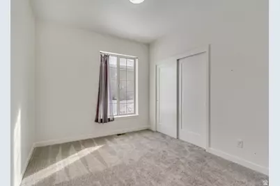 601 E Glenpoint Ct, Stansbury Park, UT 84074 - Photo 14