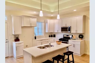 601 E Glenpoint Ct, Stansbury Park, UT 84074 - Photo 4