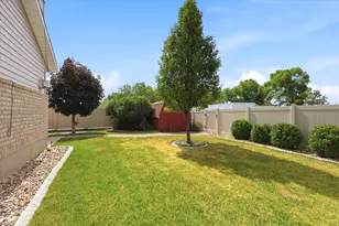 319 N 330 E, Orem, UT 84057 - Photo 38