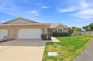 319 N 330 E, Orem, UT 84057 - Photo 2