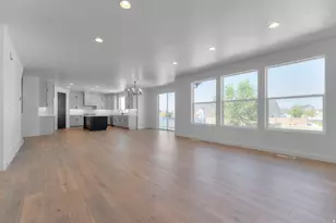 611 N Briarwood Ln, Lindon, UT 84042 - Photo 10