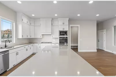 7238 S Campion Dr, West Jordan, UT 84081 - Photo 10