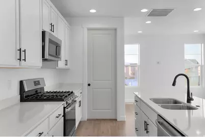 1595 N 3225 W, Provo, UT 84601 - Photo 12