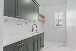 461 W Smt Ln, Kaysville, UT 84037 - Photo 20