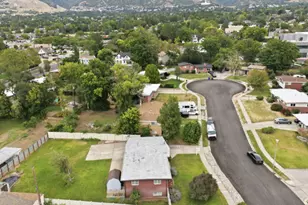 447 E 550 S, Bountiful, UT 84010 - Photo 30