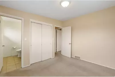447 E 550 S, Bountiful, UT 84010 - Photo 8