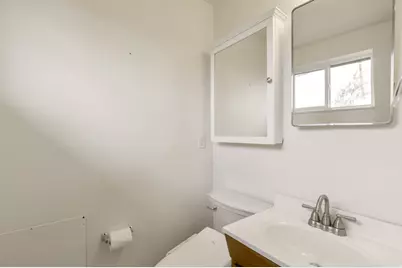 447 E 550 S, Bountiful, UT 84010 - Photo 18