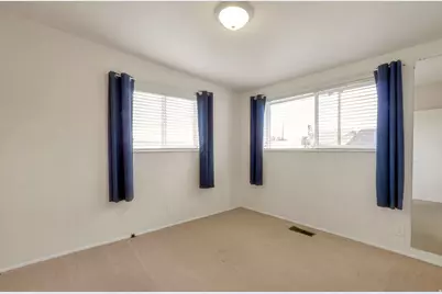 447 E 550 S, Bountiful, UT 84010 - Photo 12
