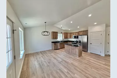 2304 N 3950 W, Corinne, UT 84307 - Photo 4