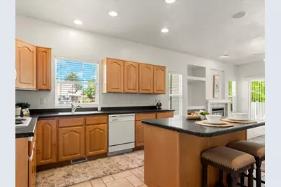 4602 S Hathaway Dr E, Roy, UT 84067 - Photo 14