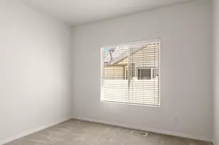 4602 S Hathaway Dr E, Roy, UT 84067 - Photo 26