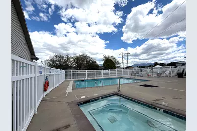 4602 S Hathaway Dr E, Roy, UT 84067 - Photo 58