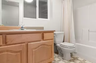 4602 S Hathaway Dr E, Roy, UT 84067 - Photo 34