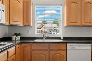 4602 S Hathaway Dr E, Roy, UT 84067 - Photo 16