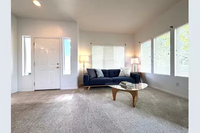 4602 S Hathaway Dr E, Roy, UT 84067 - Photo 6