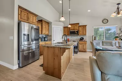 11176 S Shilling Ave W, South Jordan, UT 84095 - Photo 6