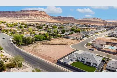 1067 E Bronco Dr #21, Washington, UT 84780 - Photo 2