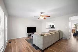 239 W Speyside Way, Murray, UT 84107 - Photo 2