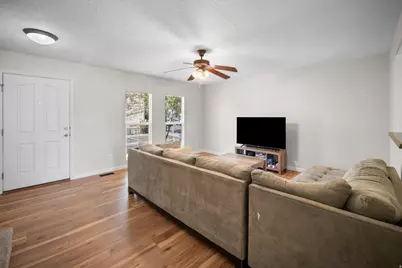 239 W Speyside Way, Murray, UT 84107 - Photo 4