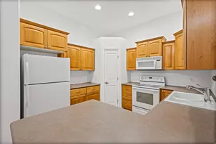 70 N Main St, Bountiful, UT 84010 - Photo 8