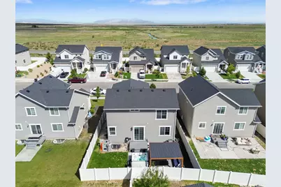 1069 W Osprey Dr, Stansbury Park, UT 84074 - Photo 6