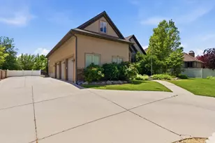 6017 W Heritage Hill Dr S, Herriman, UT 84096 - Photo 4
